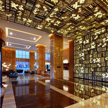 Hilton Garden Inn Chengdu Huayang Exteriör bild